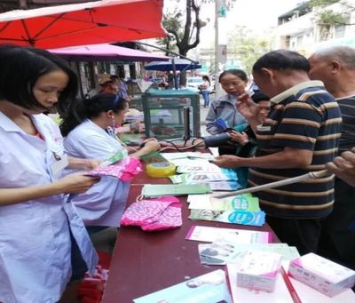 共享健康資源，共建和諧家庭——黔南州各地積極開(kāi)展2017年“世界精神衛(wèi)生日”服務(wù)活動(dòng)