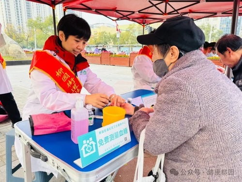 守護呼吸健康，傳遞溫暖關懷——柳園街道社區衛生服務中心世界慢阻肺日健康咨詢活動紀實